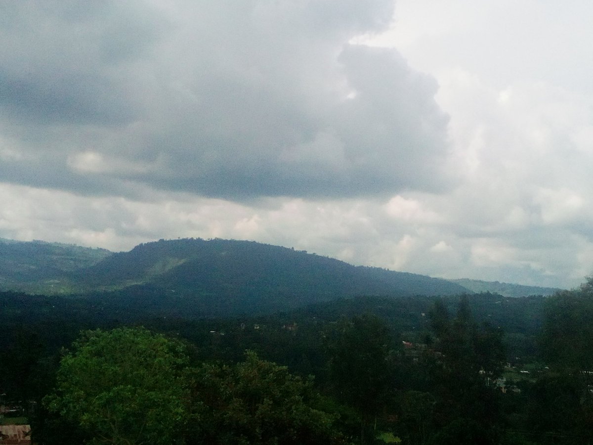 At the slopes of Mt. Elgon on the Kenya Uganda border enjoying the beautiful environment, weather and scenes of mother nature. We are blessed nations🇰🇪 🇺🇬