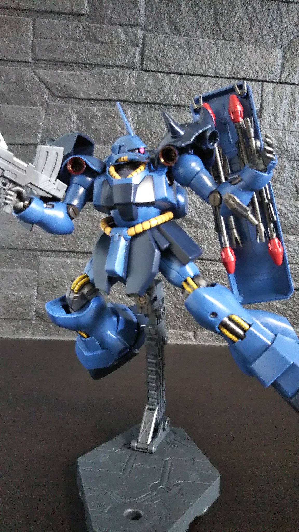 R T Hg レズン専用ギラ ドーガ 完成 ３月に一般機も組みましたがホント逆シャアキットはどれも良キットですな 出番は多くないけどレズン シュナイダーは強キャラ感と癖のある台詞が印象的でした ガンプラ 逆襲のシャア ネオ ジオン T Co