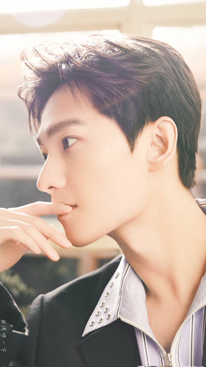 yyblueocean's tweet photo. Blog world interview snippets of #YangYang:

"If I hadn't been an actor, I would have been a very great dancer now"
From a very young age, YY began to learn dance. He was only 12 yrs old, when he chose dancing as his future career. He remembered when he was applying for art + https://t.co/UREWtPdUYK