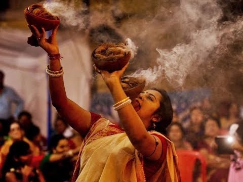 The Dhunuchi Naach is the best part of this festival! It's a dance performed during the evening Durga aarti, where dancers balance clay bowls filled with coconut husks and burning charcoal. It's so much fun to watch! What you like about this festival?
#NFTs #NFTCommuntiy #nftart
