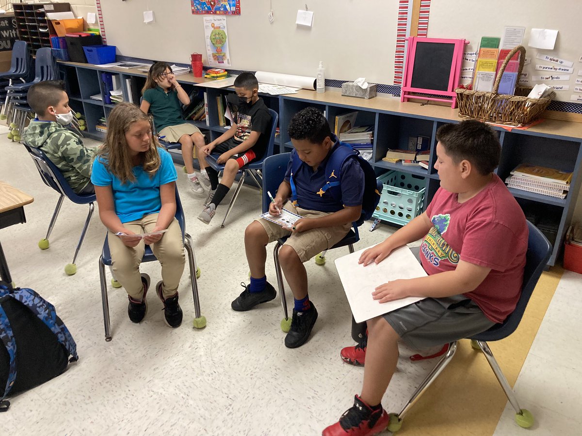 MrsBrookeHale's tweet photo. Our SPE hawks scholar bowl teams are getting ready for our big competition in two weeks.

@SPEHAWKSNAPLES @ccpsii @BrookeHaleSPE @collierschools @EFuentSPE #CCPSMediaspecialist #libraries #mediacenters #leaderinme
#ccpsproud #readersareleaders #spemediafun https://t.co/WFTyFMF5m5