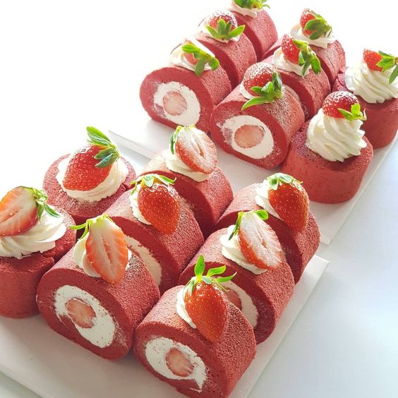 delivery for t4t couples who love to bake !