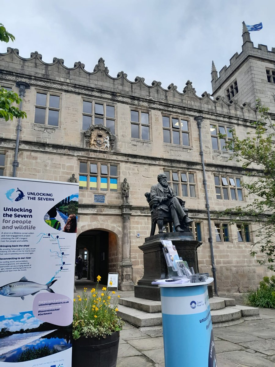 SevernUnlocked's tweet photo. Come and chat to us outside @ShrewslibraryUK today! We're here until 1:30pm. Can you spot our Shad Flag?! #MigrationStation #Shrewsbury https://t.co/QRUBe3T7In