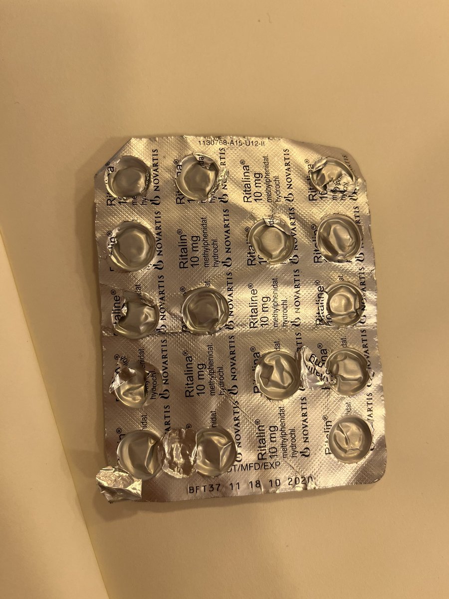 Tam ders çalışmaya oturmuşken dramın fotoğrafıdır bu..