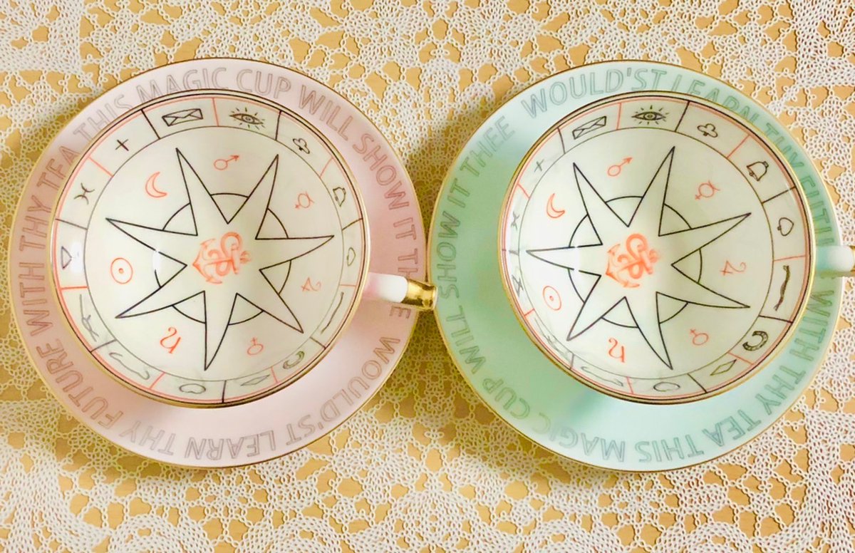 LoiseauBleu9999's tweet photo. サロン･ド･テ･ロワゾブリュー開催決定✨

7月17日(日)ティールーム･オレンジペコをお借りして開催致します🫖
https://t.co/nZZiD4m7GU.

紅茶占い付きメニューがございます🔯
紅茶占い専用カップで占い師のメイドが占います☕️

紅茶、ハーブティー、珈琲、手作りのお菓子を提供致します🍰 https://t.co/GZ48a7wgNW