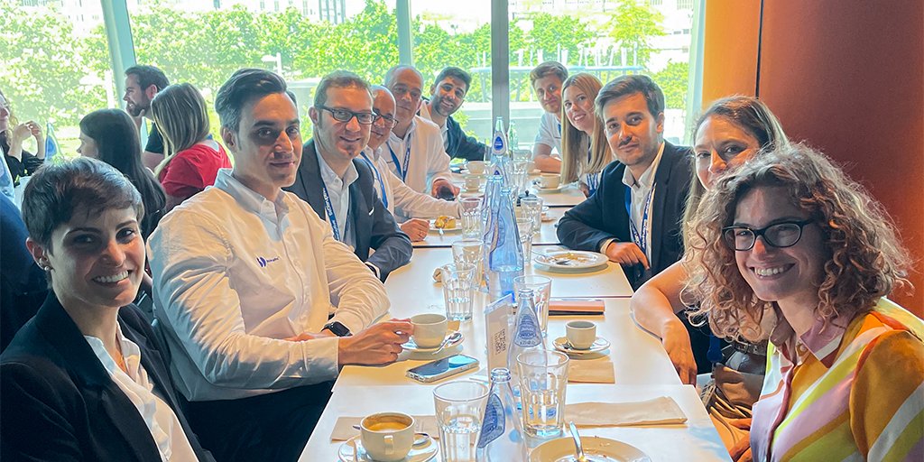 Bedisruptiveit's tweet photo. Il nostro team sta crescendo in modo esponenziale. Di recente siamo riusciti a riunire gran parte del team per conoscerci meglio; eravamo particolarmente entusiasti dopo il lungo periodo di smart working. #wearedisruptive #bedisruptive #itsanattitude https://t.co/TVRm0Li9Fr