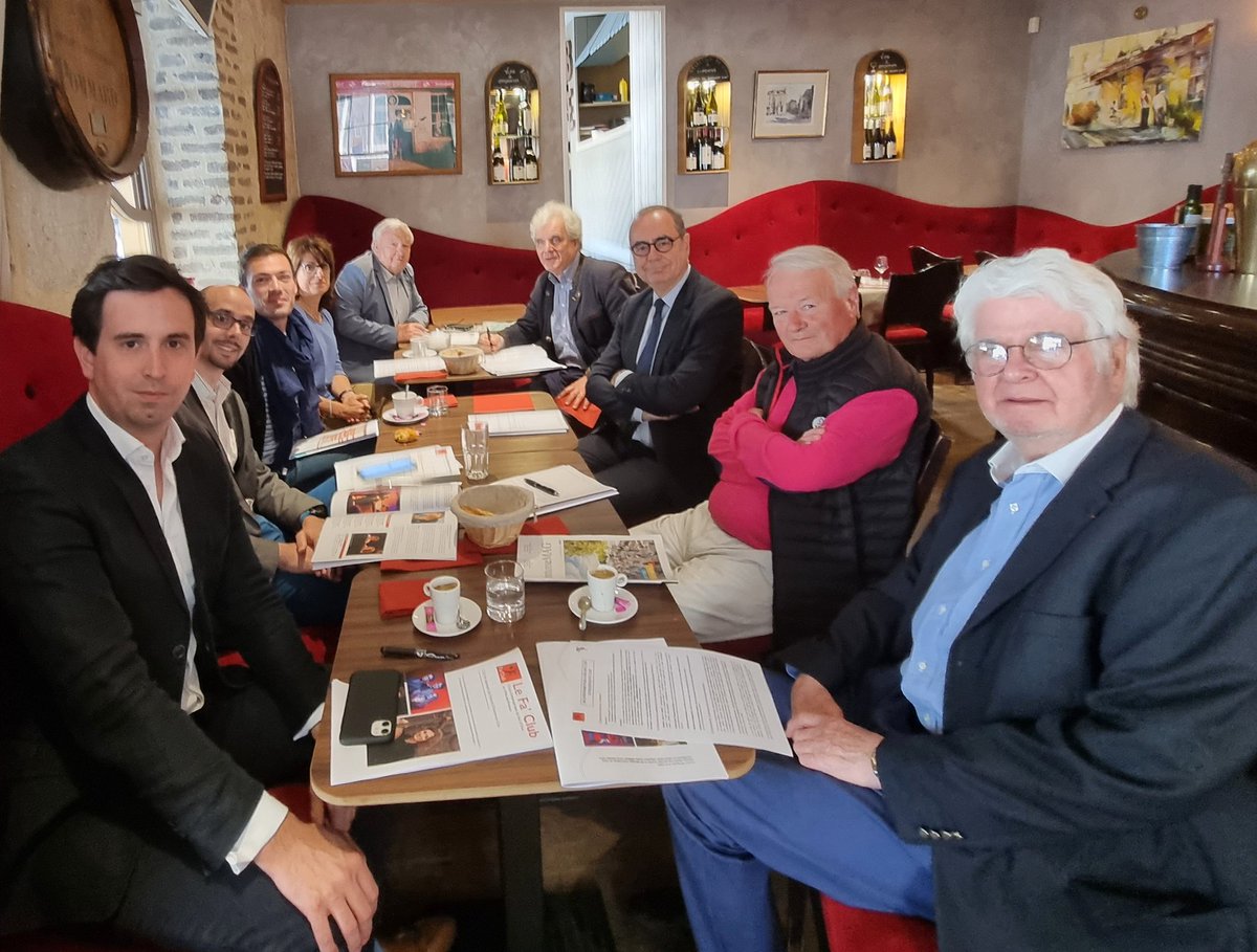 CEEVO95's tweet photo. #valdoise / #Ceevo95 / #FaClub /#FestivalAuvers : Participation du CEEVO ce jeudi au Comité Pilote du "Fa Club", pour la mobilisation des entreprises du Val d'Oise qui soutiennent par des actions de Mécénat les projets du Festival musical d'Auvers-sur-Oise https://t.co/nnDiEslrbI https://t.co/MeeW7muE4p