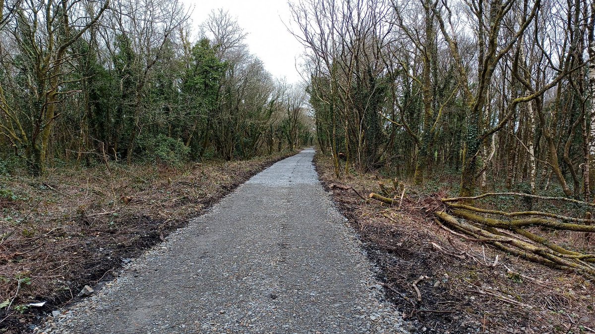 CllrAStevens's tweet photo. ๐ฒ The Grovesend to Pontarddulais active travel link is coming on at pace.
๐ First look at the interpretation boards on the next tweet.
#localhistory #grovesend #waungron #pontarddulais #activetravel https://t.co/rH2s3rumIP