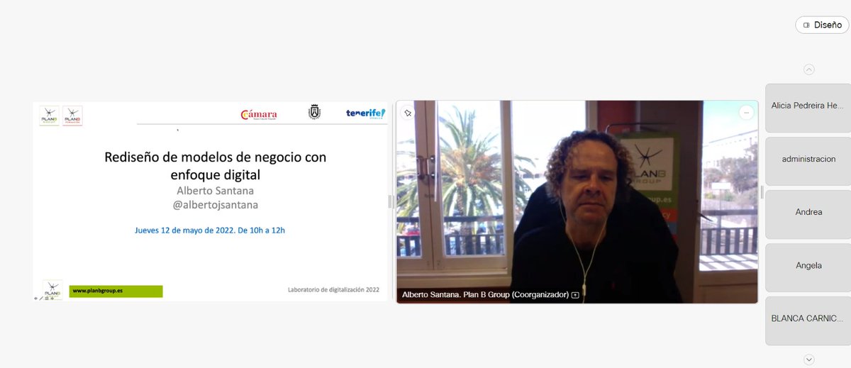 planb_group's tweet photo. 🎉 En el #DíaEuropeodelasPymes, Plan B Group sigue reafirmando su compromiso con el impulso del tejido empresarial local.
Hoy estamos en #LabDigitalTenerife, con @albertojsantana hablando sobre cómo darle un enfoque #digital a los modelos de negocio de las #pymes.
#BePlanB https://t.co/pjHprtM8PP