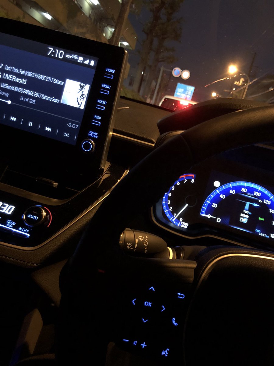 CRL_X_24's tweet photo. UVERworld好きのための
夜中ドライブ🚗
雨もなんだかんだキラキラしていい！ https://t.co/9gVMyABIRt