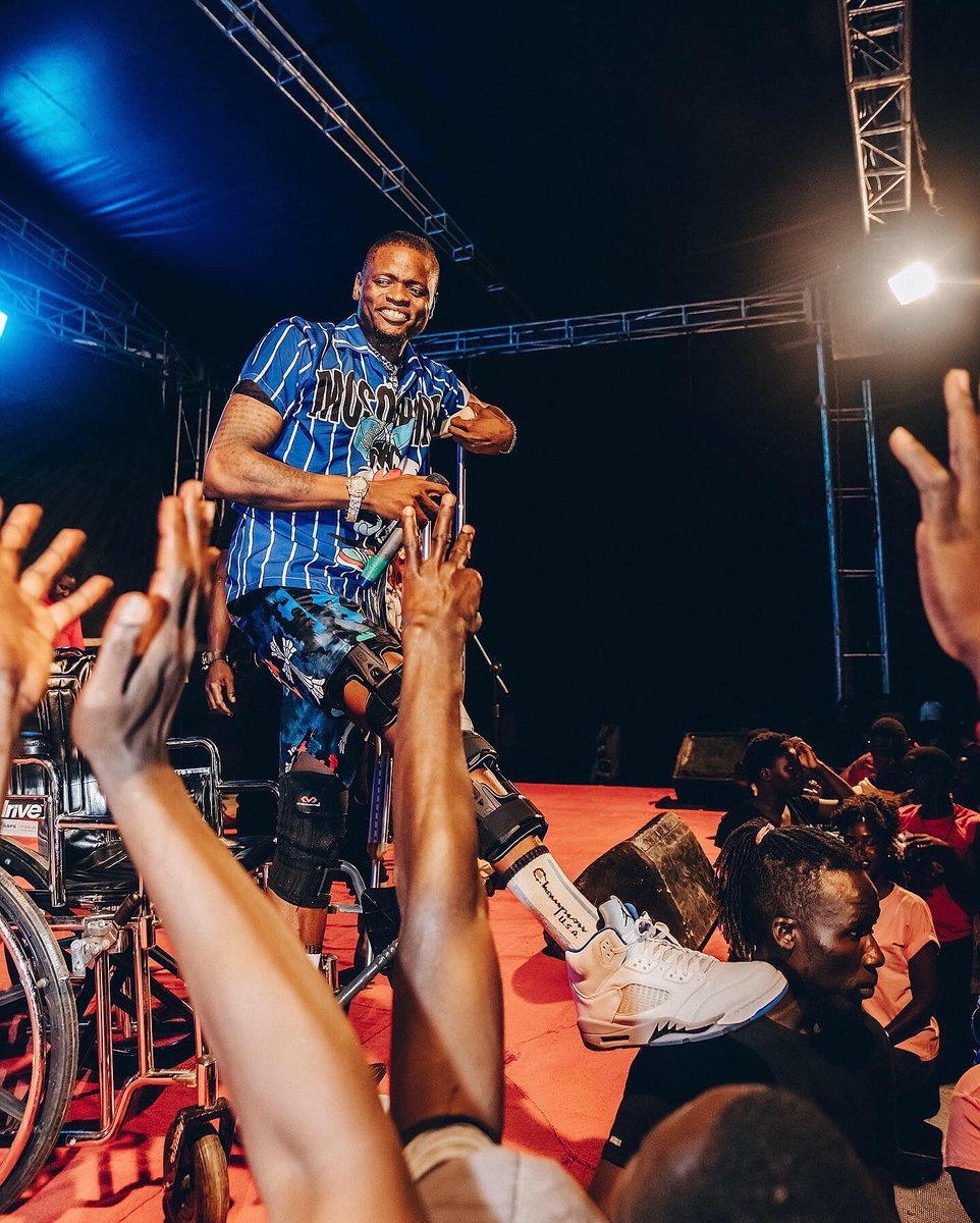 TGMusiclabel's tweet photo. An opinion doesn’t define your reality. Trying to have “Too Much Motion” will have them feeling changed! 🤴 @McPallaso #goldentour👑 #border2border https://t.co/MJWUlFcBc4