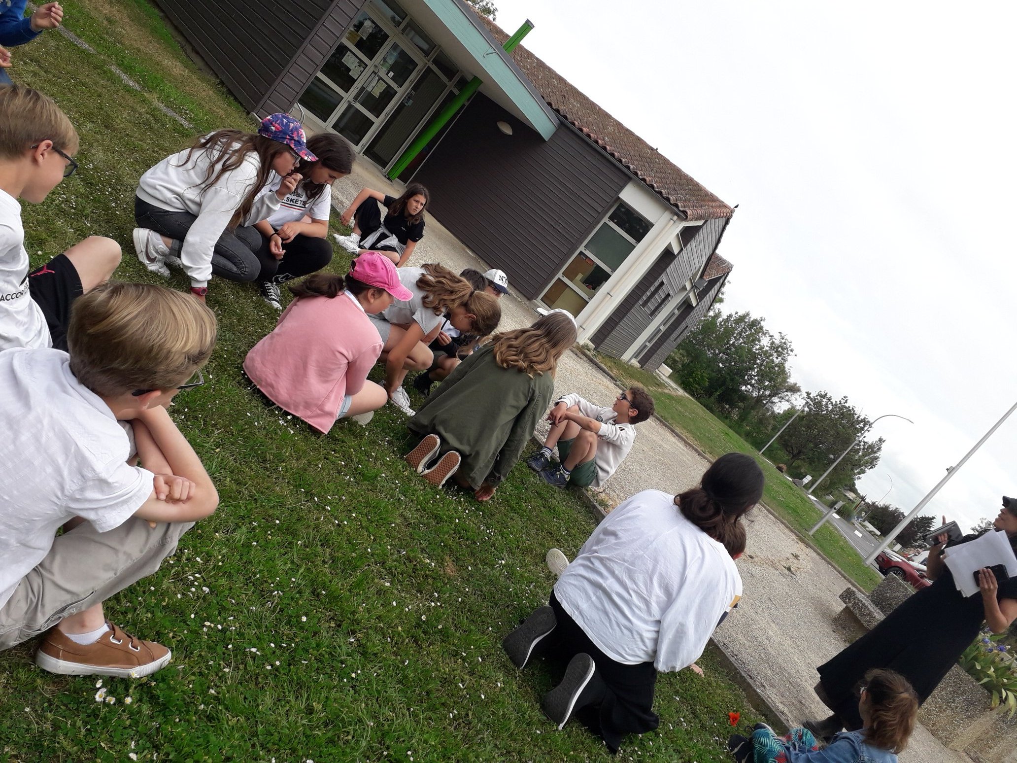 ecolecharron_17 on Twitter: "Les CM1 et les CM2 ont participé au Rallye