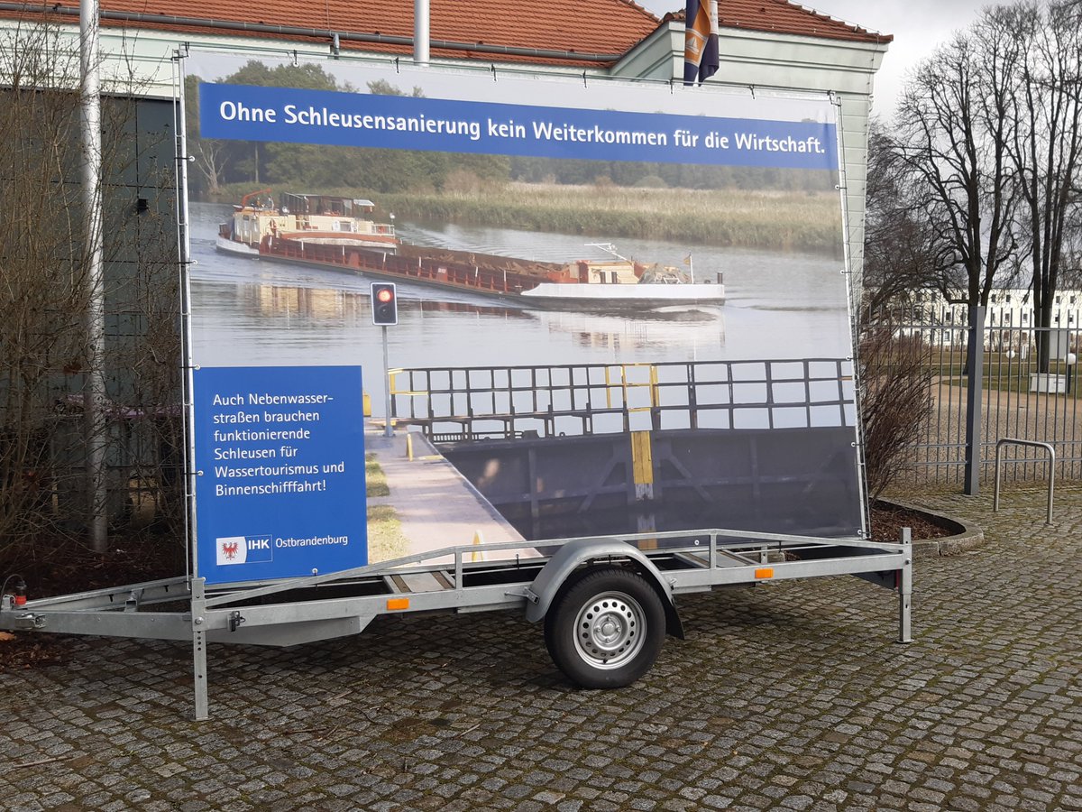 Vielen Dank dem Bündniss #Wasserstraßen &amp; den anwesenden #Bundestagsabgeordneten für die Gespräche. 
Gute #Infrastruktur hilft auch dem  #grenzüberschreitenden #Wassertourismus zwischen #Tschechien, #Polen &amp; #Deutschland!