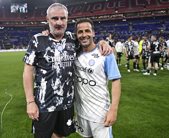 lyoncollection's tweet photo. La nostalgie nous rappelle au bon souvenir d'un étincelant 8-0 pour la dernière journée du championnat 😉
@Ludovic_Giuly https://t.co/okmJu3j3AD