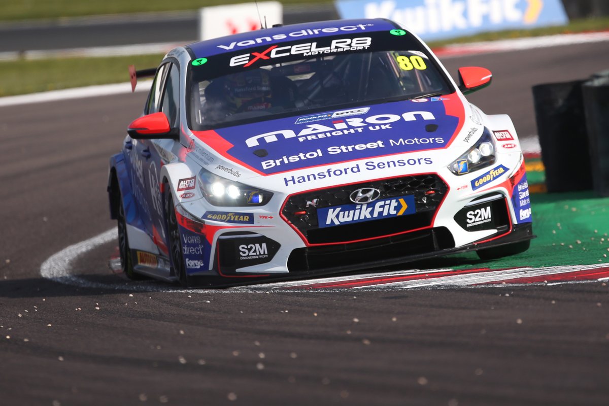 You have just over four hours to save money on <a href="/BTCC/">BTCC</a> tickets for this weekend - after 4pm they'll be available at full price on the gate.

More info: brandshatch.msv.com/BH-22-BTCC