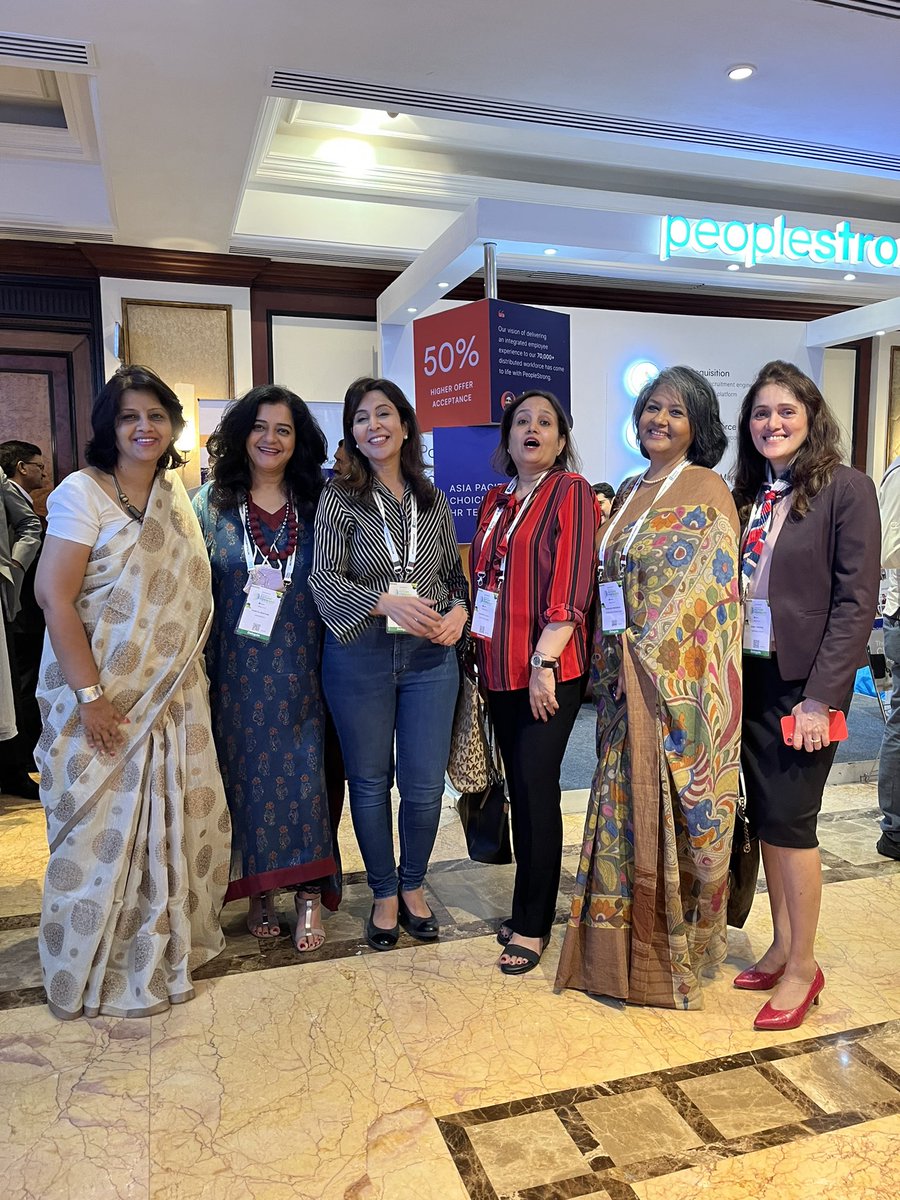 SammirInamdar's tweet photo. Amazing hearing stories of managing change &amp; leadership with senior industry women at #ETFutureForward https://t.co/Crtp2uCcrk