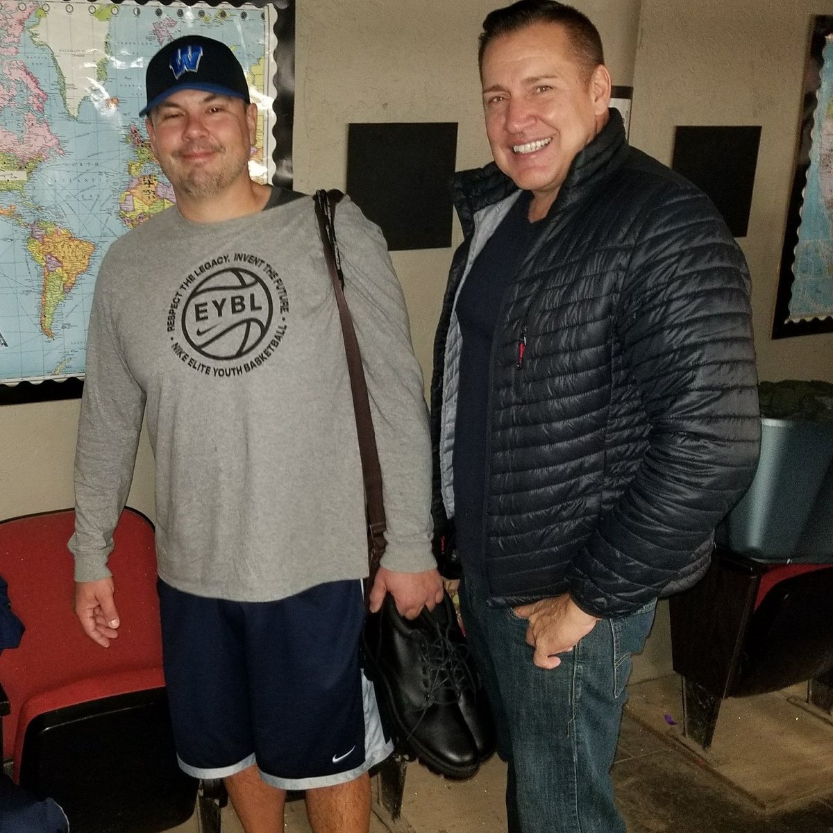 grover4545's tweet photo. A #ThrowbackThursday on the set of #EscapeFromDeathblock13 ....me and @neondeuce are just happy to hang around @chrishahnohio for the day π
#actor #actionmovie #producer https://t.co/wiCG4Qd0PX