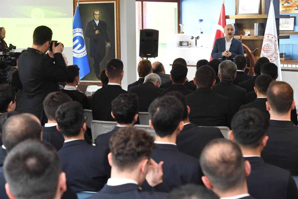 KTÜ Deniz Bilimleri Fakültesi'nin öğrencileriyle buluştuk.

Onların aydınlık geleceği için çalışmaya devam ediyoruz.