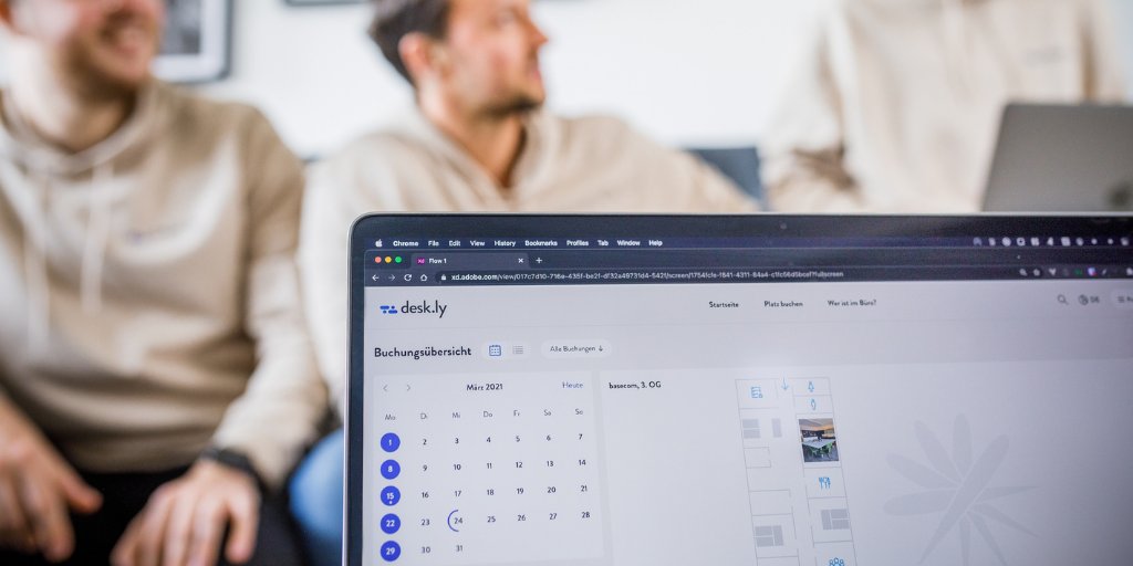 With our visualised room plan and features that you and your team really need in your daily #desksharing routine for #hybridwork, you save a lot of organisational effort  and time thanks to us! Easily create space for you and your colleagues!