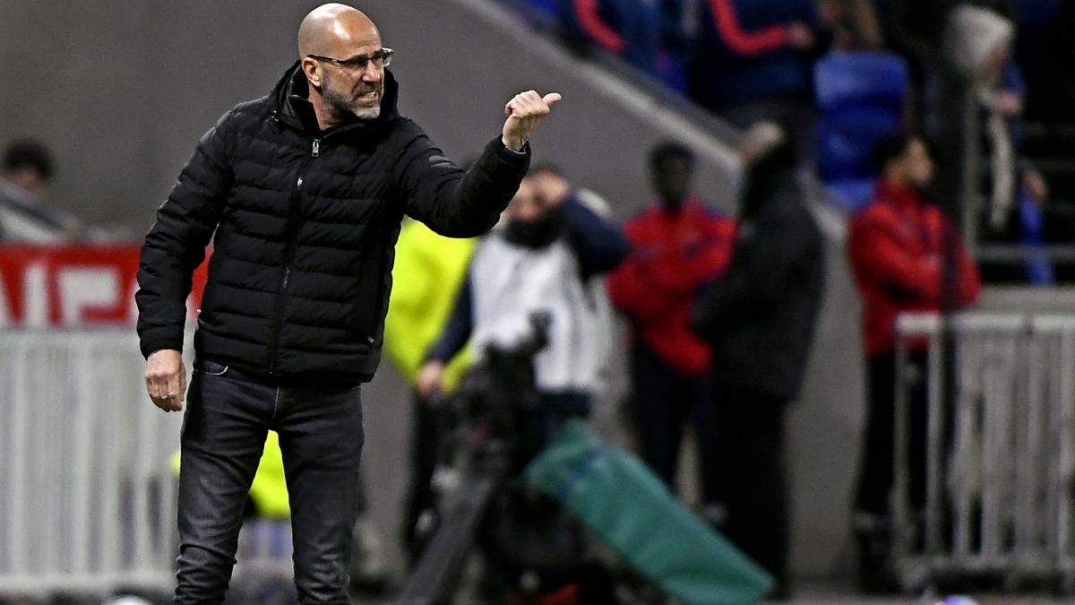 OL__Plus's tweet photo. Peter #Bosz réagit à l'affaire du pet de #Marcelo
@MarceloGuedes02 #ProutGate
(Foot Mercato : https://t.co/f4iDjauPV0) https://t.co/ewGyolf1d2