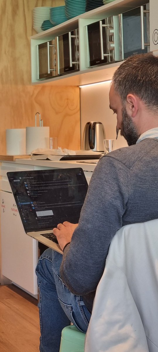 santirius's tweet image. El #mkday és un espai de coneixement i treball a l'entorn del màrqueting en un format nou que creiem que tindrà un gran futur.
Malgrat tot, cal aprendre a explicar la tecnologia utilitzant menys termes anglosaxons ja que tenim una llengua prou rica.
@PatronalCecot @creat360