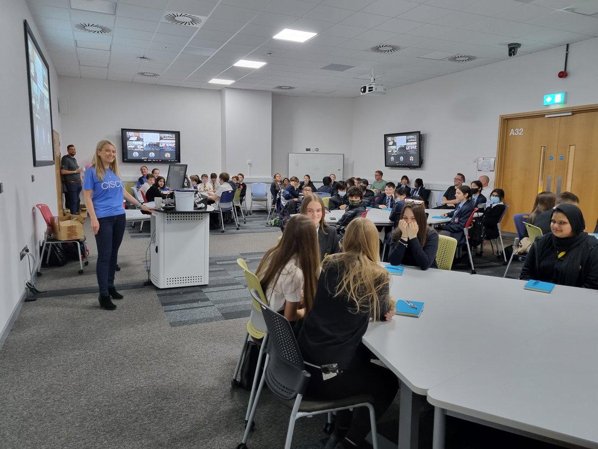 ClareOnTheRun's tweet photo. We are on our Newport campus today with @CiscoUKI for a Kids in IT day. Can't wait to get started! @USWCommExp @UniSouthWales #kidsinIT https://t.co/ursopj4dof