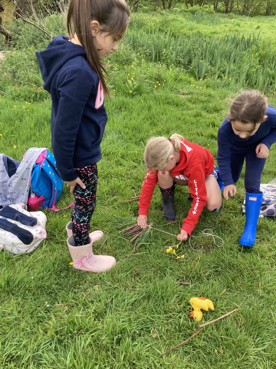 ManorHseSchool's tweet photo. Having fun building a raft for our ducks #IndividualChallenge https://t.co/psQe1sAN8y