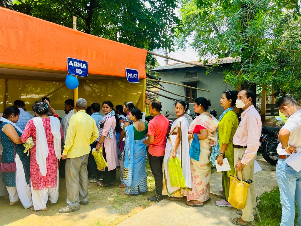 A_ArogyaMandir's tweet photo. #AB_HealthandWellnessCentre of #Assam is helping communities prioritize health by encouraging participation in the Block Level Health Mela. #4YearsofHWC @MansukhMandviya @MoHFW_INDIA @DrBharatippawar @PMOIndia @iamvikassheel @ashoktennis1 @vishalchauhan_1 https://t.co/y8vNGXYJQO