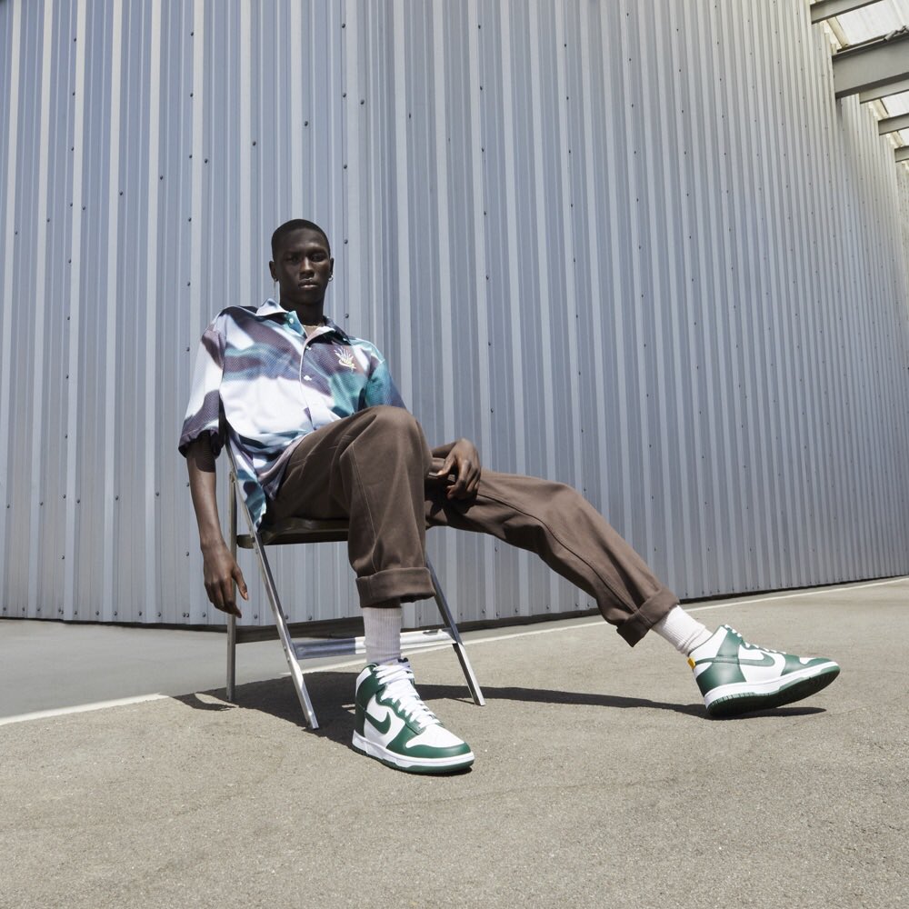 nike dunk high se on feet