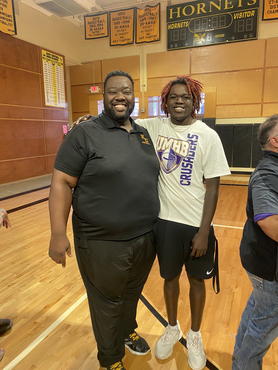 🌟Cornell George🌟 tweet media