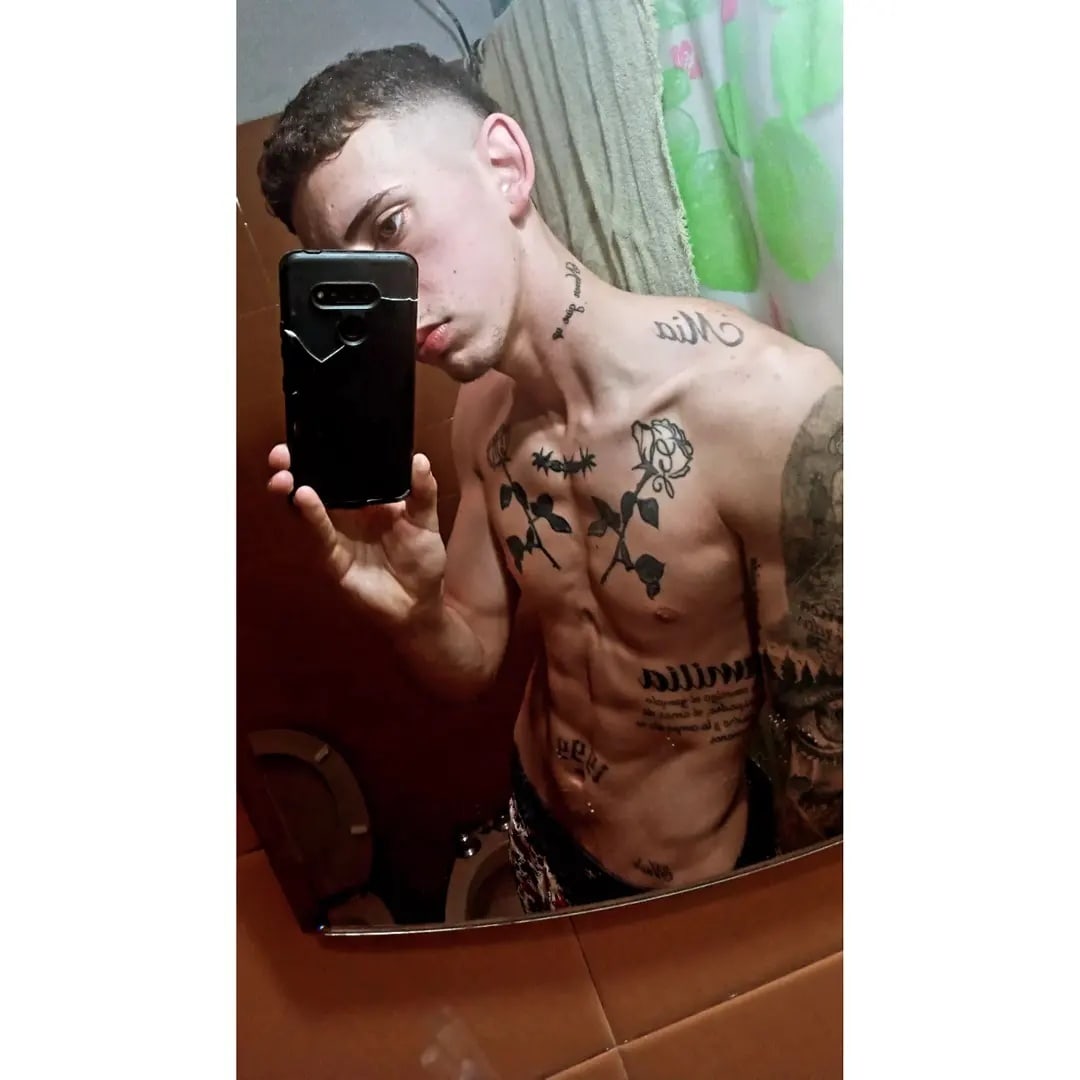 ArielMerinoo's tweet photo. #NuevaFotoDePerfil https://t.co/nLX0td4qMj