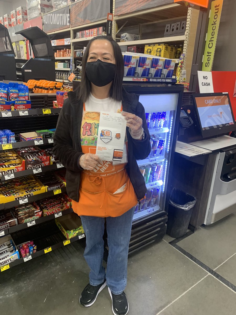 Celebrating Ritzel and her DIAMOND service award!!! Well deserved Ritzel.
<a href="/aaaddaaam/">adam</a> @EsterRhew <a href="/Clvuorenma/">Chris Vuorenma</a> <a href="/THD_MEAGHAN/">#1044</a>