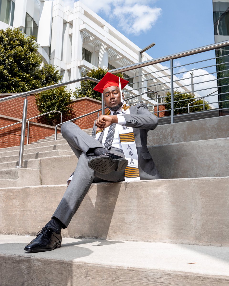 Worldwide_Dez1's tweet photo. Dear WSSU,
Thank you ! 

B.S in Computer Science , Minor in Mathematics 👨🏾‍🎓 #SlowGrind https://t.co/QJVnCwduiS