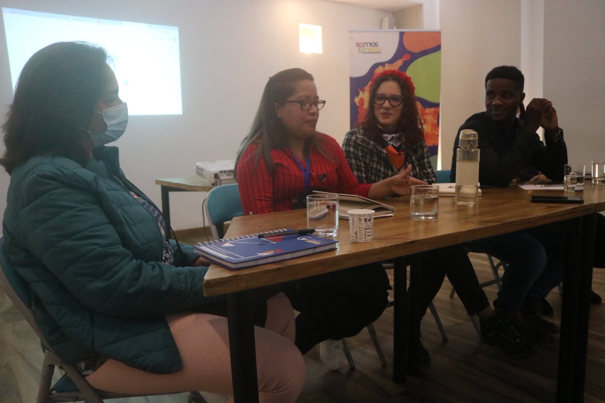 baulpolisemico's tweet photo. Fotos para recordar #EntreTerritorios, el Encuentro Nacional de #SomosEnlace organizado por @LaOtraJuventud en alianza con @UNICEFColombia 🤗. Un evento para aprender, compartir y seguir construyendo la Red de medios comunitarios y organizaciones sociales de Colombia 🇨🇴. https://t.co/AU4dFGP2VD