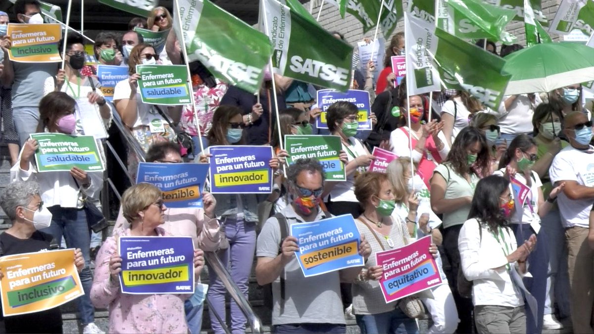 Hoy es el #DiaInternacionalDeLaEnfermera: el mejor día para recordar a la clase política que el futuro de todos/as está en el PROGRESO de quienes nos cuidan.

¡ACTUÉN YA! #FaltanMiles de Enfermeras y Enfermeros enfermeriatv.es/es/dia-interna…