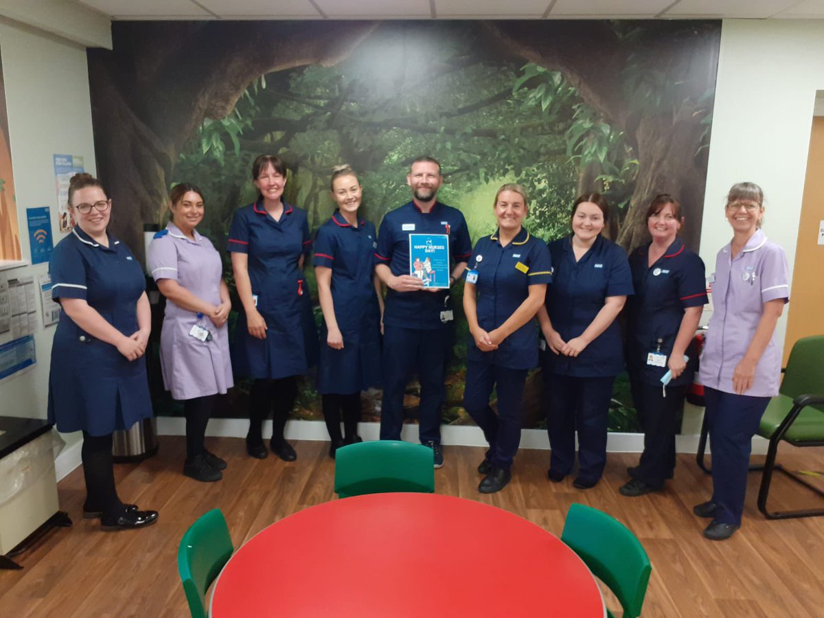 brogerbabe's tweet photo. Happy international nurses day !!! What a privilege it is to be a children’s nurse and to work with so many amazing children’s nurse #NationalNursesDay #CCN_team @janjoro @biddy76 @Jacquel00384360 @NCAlliance_NHS @RochdaleCO_NHS https://t.co/kgejF3ozJI