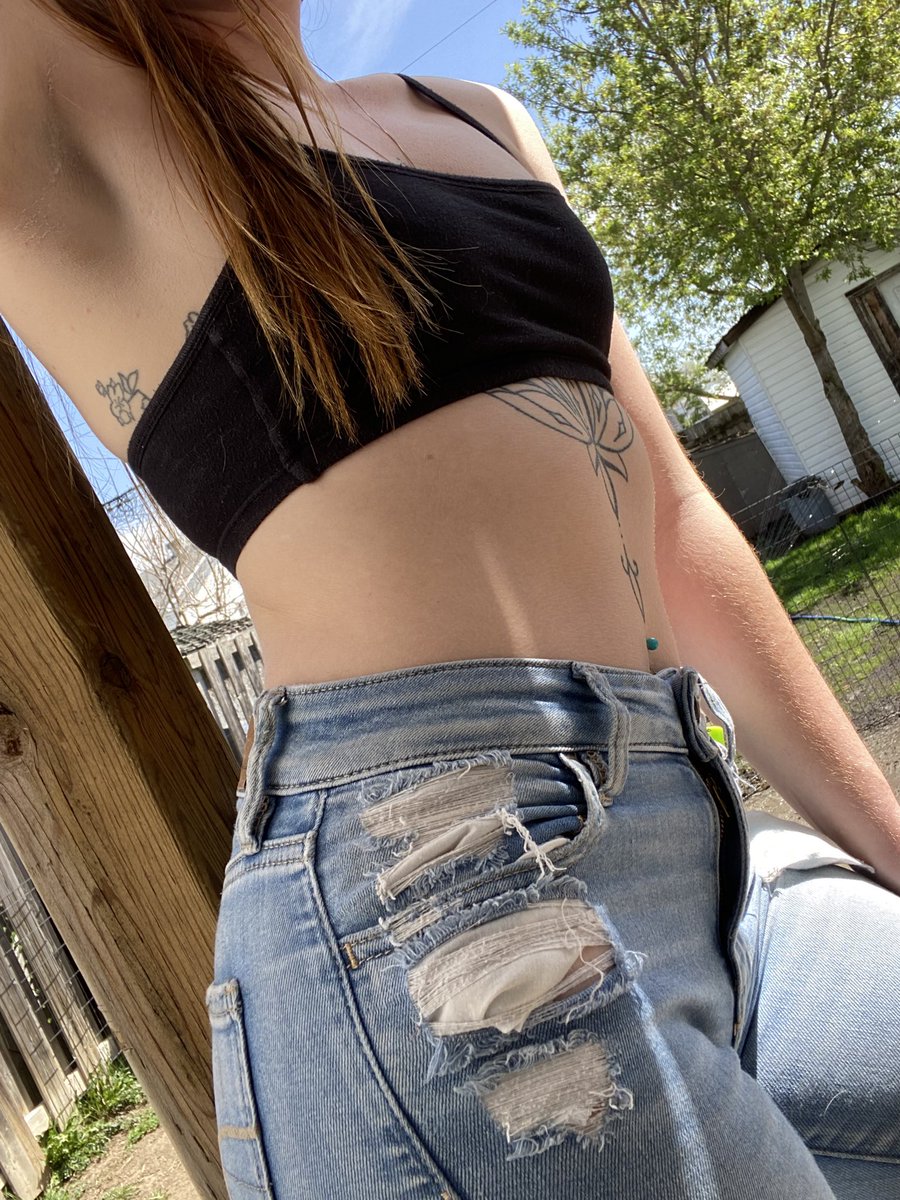 kinkygingerxox's tweet photo. Free trial to my dirty side, will you be one of the lucky ones? https://t.co/JZWUBVb01s #onlyfanscosplay #tbt #fitness #twittertrend #girlswithtattoos #lockdowncosplay #ladyboyselfies #mfcmodel #fetish #followme #explorepage #feetlovers #myfreecamsmodel #myfreecams #toes #tattoo https://t.co/3gyibr5hZH