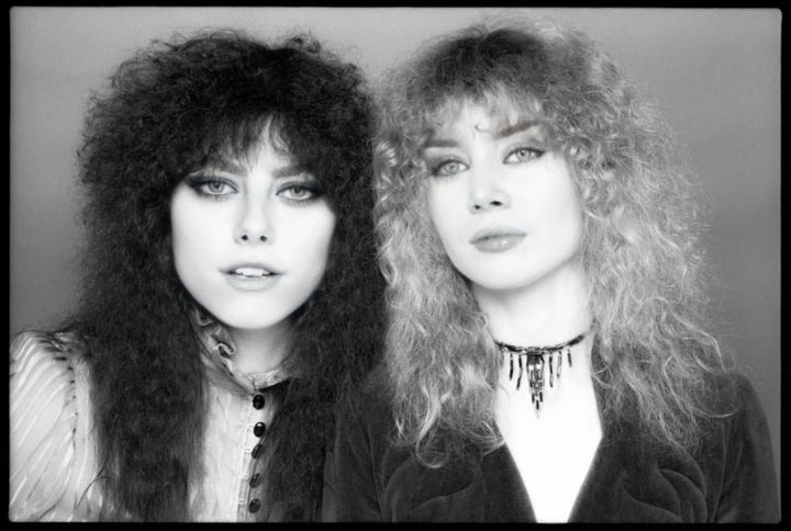 SongbirdsFlight's tweet photo. #BetsyandtheBird as Heart.
See them at #ClubLex where they will uplift and warm your hearts, and very likely sing some Heart.
See them at the #GeminiOne to watch them break some hearts.
You have our word. https://t.co/cso1xejj4M
