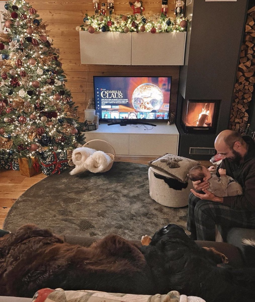 ADTOOMUCH💌 tweet media