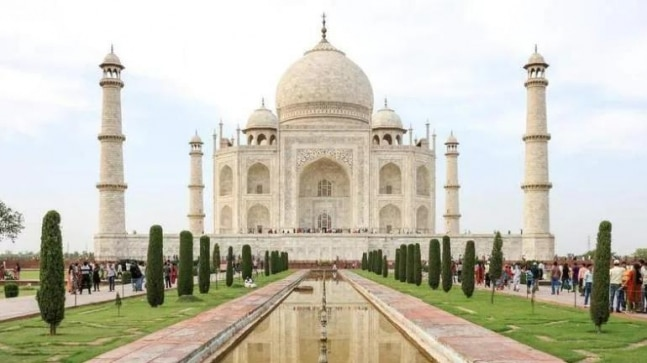 SamacharplusN's tweet photo. ताजमहल में सर्वे की मांग की याचिका कोर्ट ने की खारिज!
.
.
.
#TajMahal #AllahabadHighCourt #TajMahalHistory https://t.co/4MqKFuJMhz