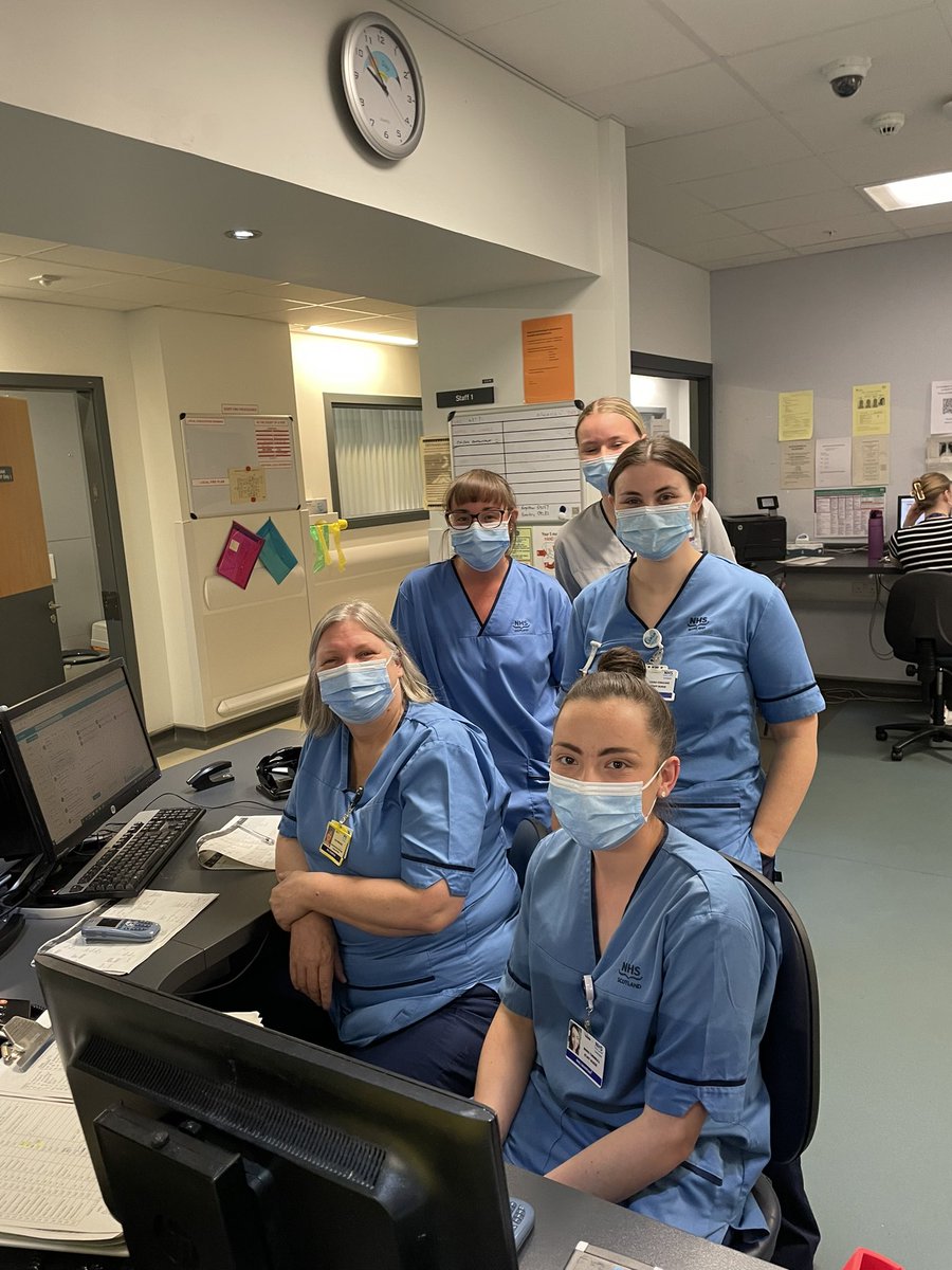 fimitchelhill's tweet photo. One of the best part of the jobs. Out meeting teams and saying thank you #ward102 #liaisonnursing #stomateam #tissueviabilityteam #communitynursing #IND2022 https://t.co/uip7f1hc4F