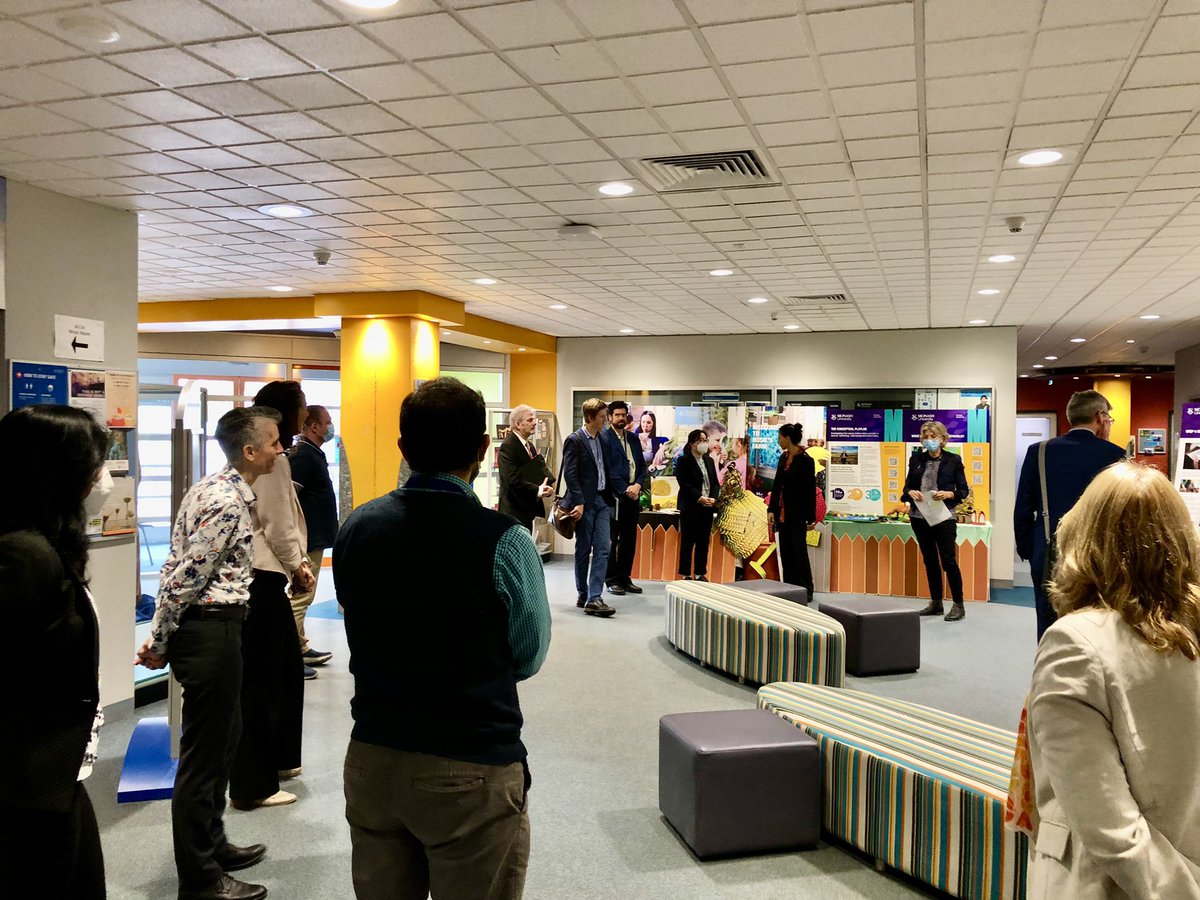 Hong Chen tweet media