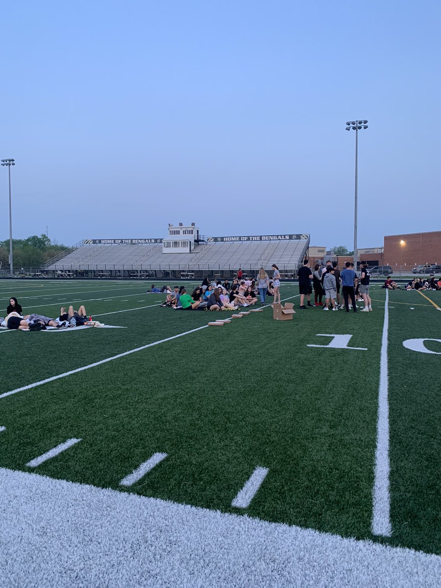 Boniface_OFHS's tweet photo. @ExperienceOFHS Ya’ll wait till the final day to show up on time! Jk 🐯💪 https://t.co/7AzqSurzDT