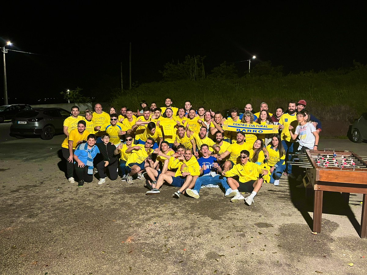 vascomsantos's tweet photo. Só para relembrar que o CCB É CAMPEÃO !! 💛💙 https://t.co/Ck3sj6Iryk