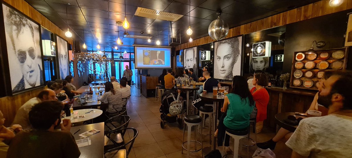 DuchezAnneC's tweet photo. Dernière soirée #pint22 stéphanoise avec des chercheurs @Univ_St_Etienne @MINES_StEtienne @inserm @cnrs @EFS_Sante @ciri #SAINBIOSE #GIMAP @AGuignandon, Hind Hamzeh-Cognasse, @NicoRochereau et Arnaud Meyer, sur des questions d'immunité et d'infiniment petit! https://t.co/jJe2STfpAp