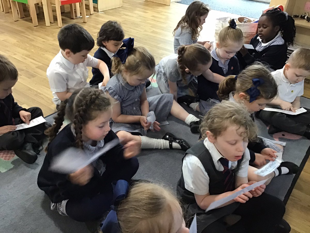olgheyfs's tweet photo. Wow!!!!! Fantastic counting back using a number track this week. #OLGHEYFS #OLGHeyfs #OLGHmaths #countingback #subtraction https://t.co/3kjCzYAx3m