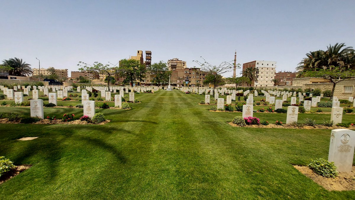 baghdady_rashed's tweet photo. Suez war and african &amp; indian cemeteries During visiting the technical manager Hort  ,Excellent maintenance as always ,well done Hassanein and Hamedo @CWGC @AAPAComms @RodCarkett @georgeelia5 @MamdouhWahed3 @HassaneinShaab3 https://t.co/qNXXPptFLF