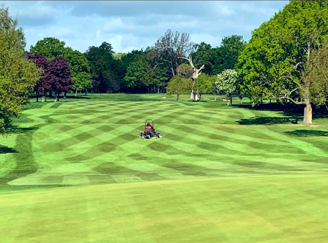 Well done to our greenkeeping team for all their hard work coming out of the winter months! The course is looking and playing fantastic ⛳️🔥 #invest #improve #teamwork