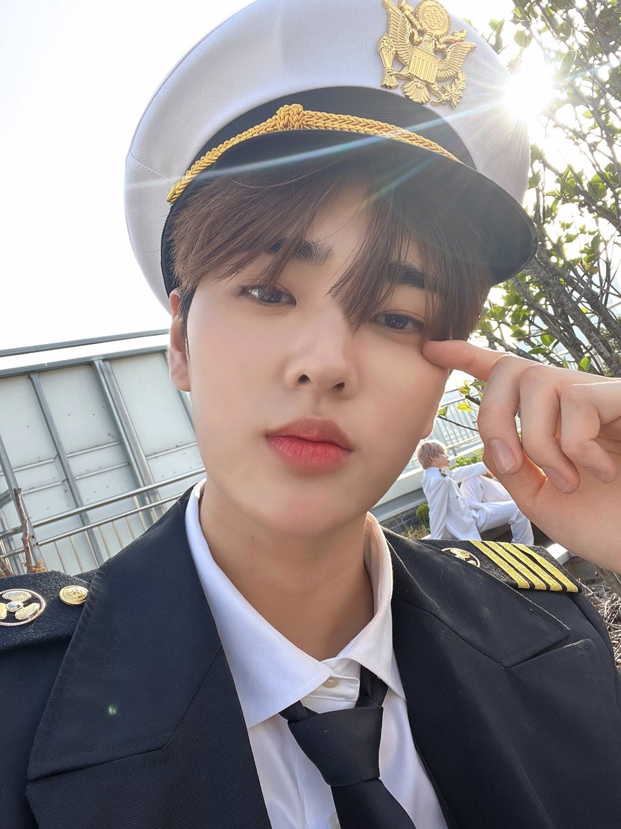 TPSTmessages's tweet photo. [fancafe] 220425 🐬☕️

“iE, let’s leave together!🌊”

(1/2)

#tempest #tpst #템페스트 #eunchan #은찬 https://t.co/QRsJU8HkJ2
