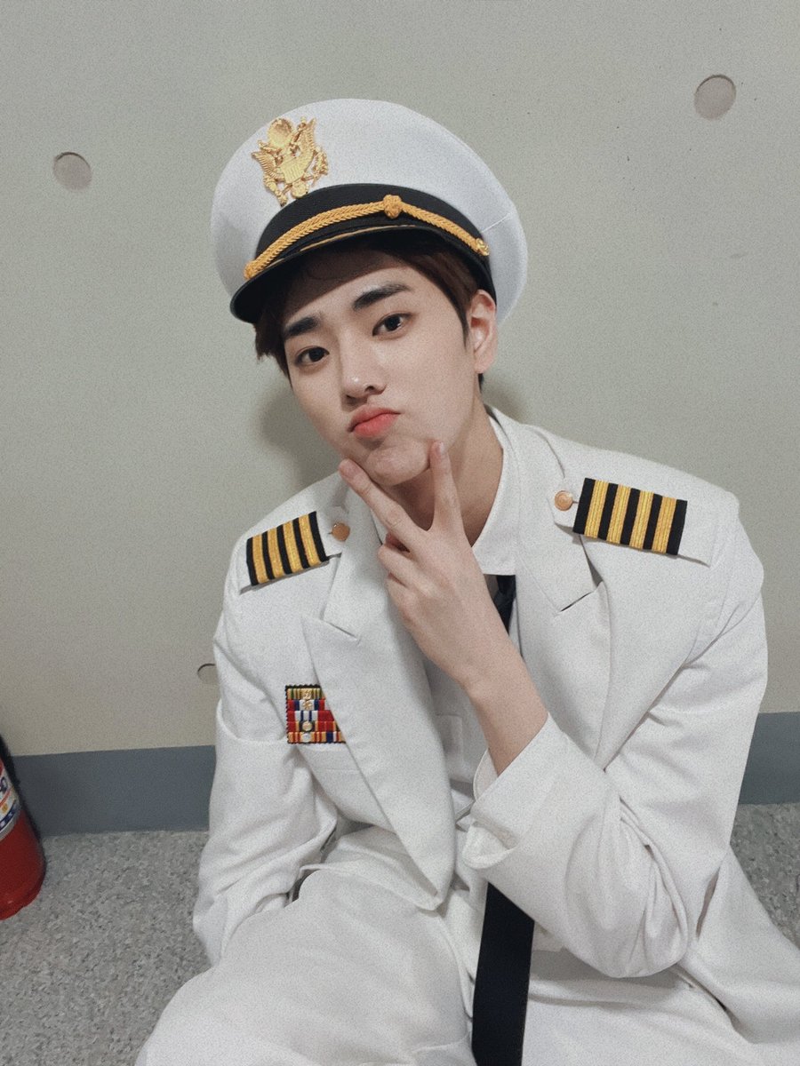 TPSTmessages's tweet photo. [fancafe] 220425 🐬☕️

“iE, let’s leave together!🌊”

(1/2)

#tempest #tpst #템페스트 #eunchan #은찬 https://t.co/QRsJU8HkJ2